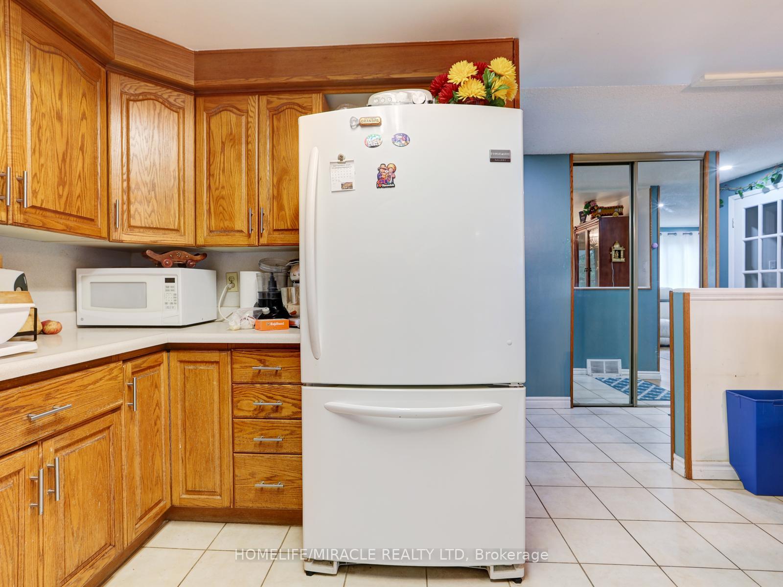 Photo 9 of 128 Macatee Place S, Cambridge, Greenway-Chaplin — HOMEH