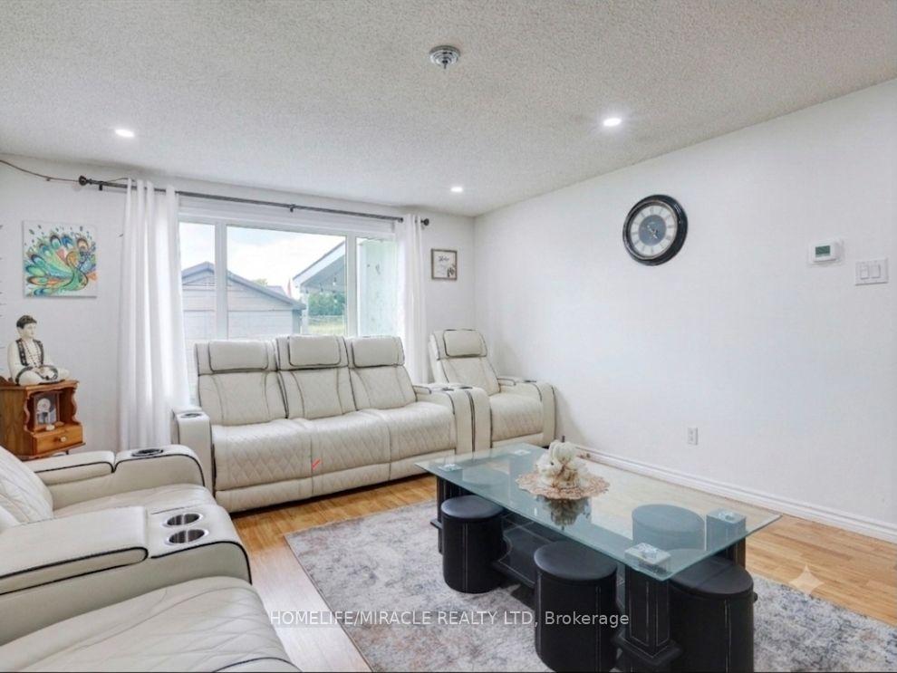 Photo 17 of 128 Macatee Place S, Cambridge, Greenway-Chaplin — HOMEH