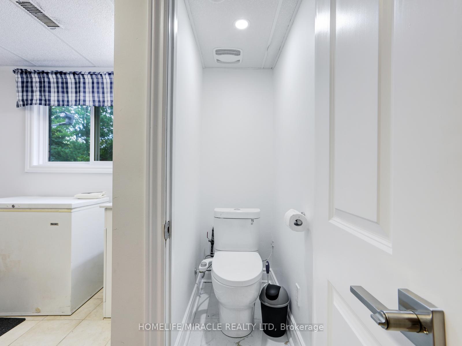 Photo 37 of 128 Macatee Place S, Cambridge, Greenway-Chaplin — HOMEH