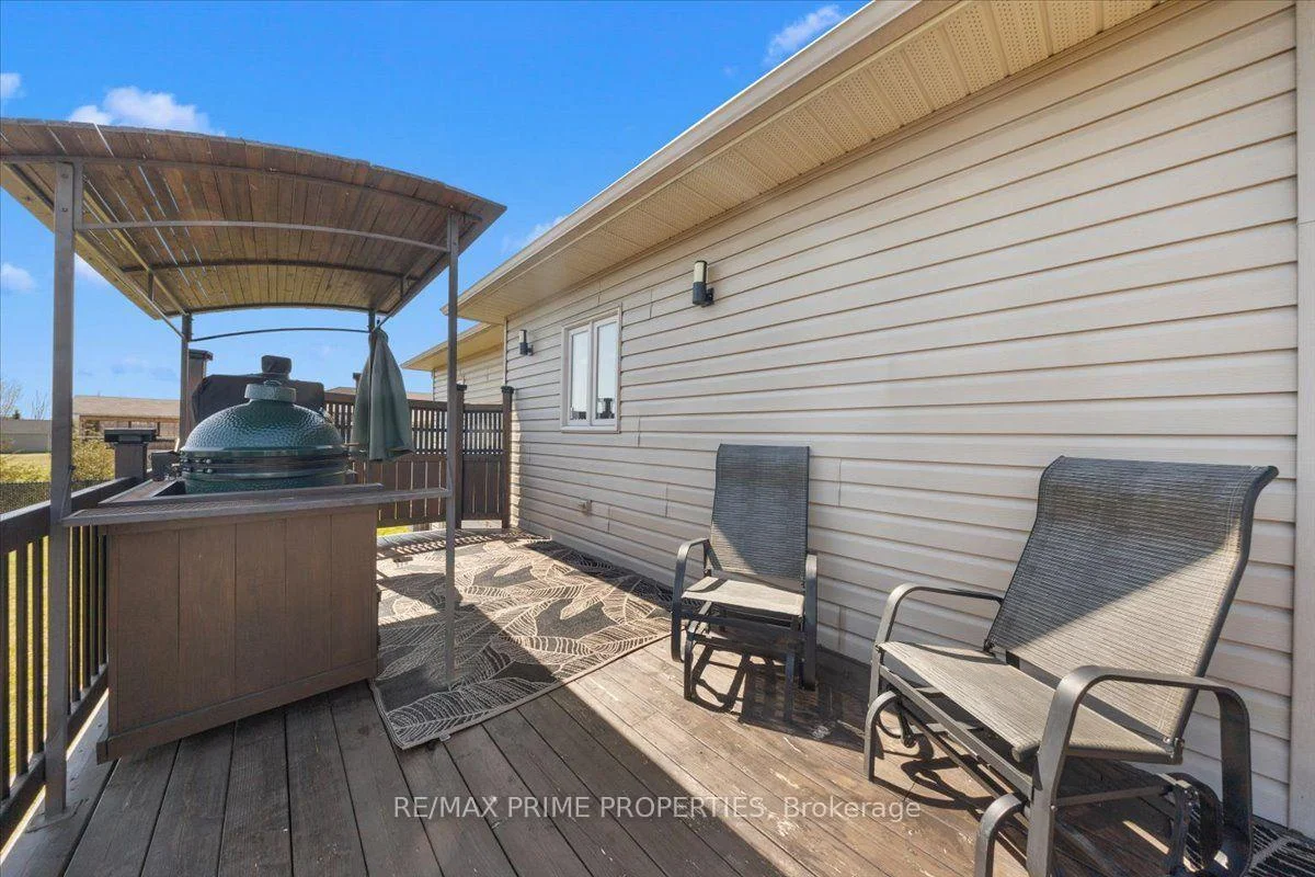 Photo 11 of 3421 Summerbreeze Drive, Ottawa, Osgoode — HOMEH