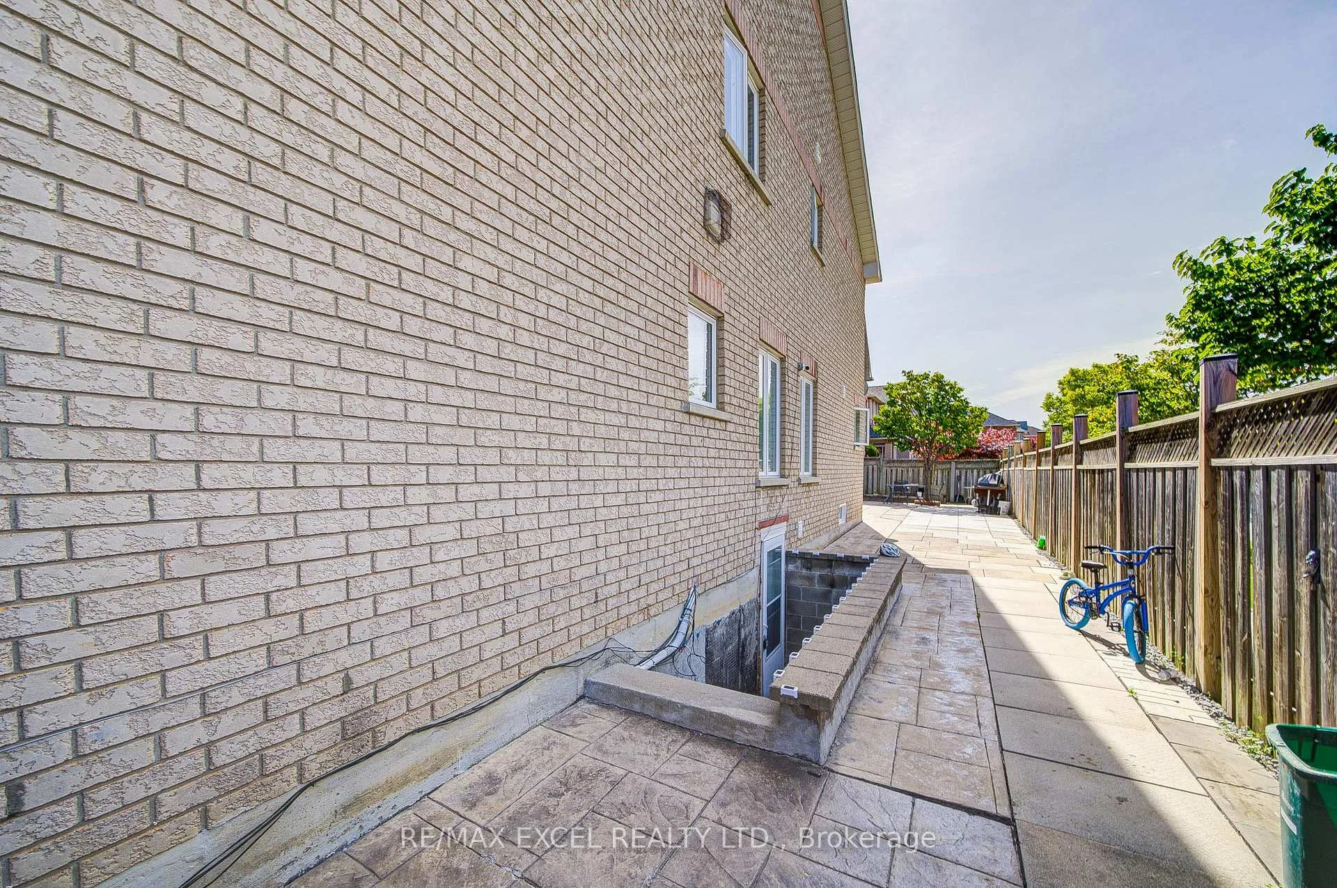 Photo 4 of Unit BASEMENT, 13 Hepburn Street, Markham, Milliken Mills East — HOMEH