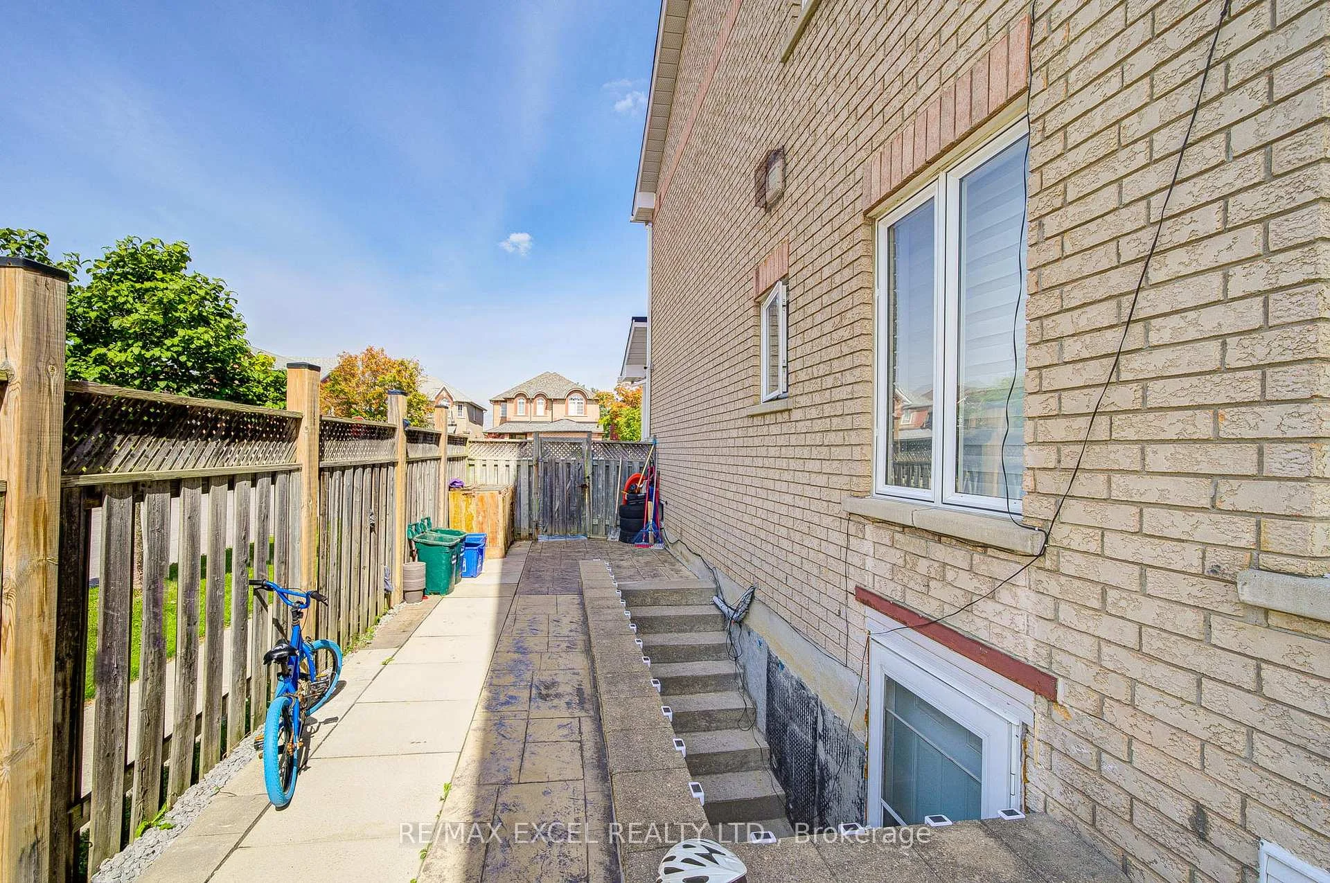 Photo 6 of Unit BASEMENT, 13 Hepburn Street, Markham, Milliken Mills East — HOMEH