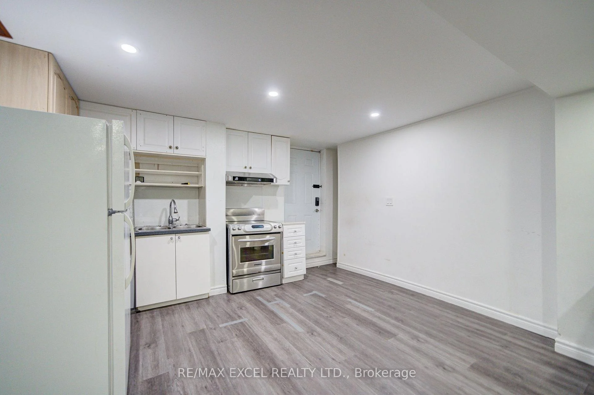 Photo 11 of Unit BASEMENT, 13 Hepburn Street, Markham, Milliken Mills East — HOMEH