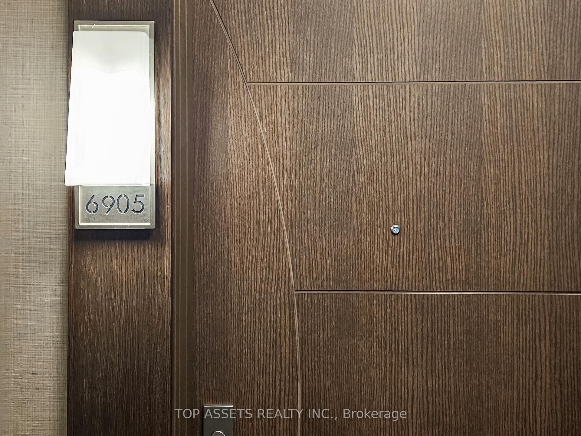 Photo 2 of Unit 6905, 388 Yonge Street, Toronto, Bay Street Corridor — HOMEH