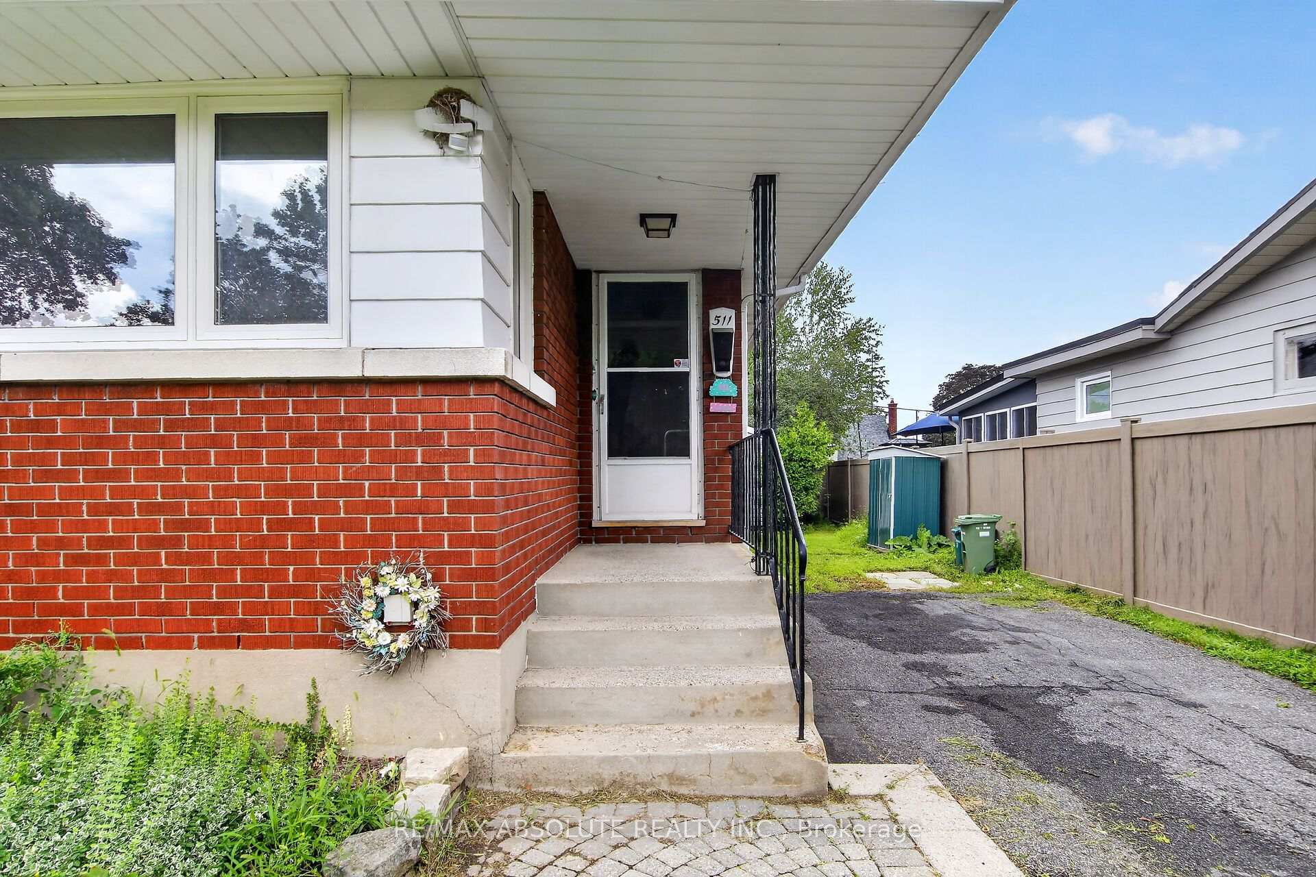 Photo 3 of 511 Penhill Avenue, Ottawa, Riverview Park — HOMEH