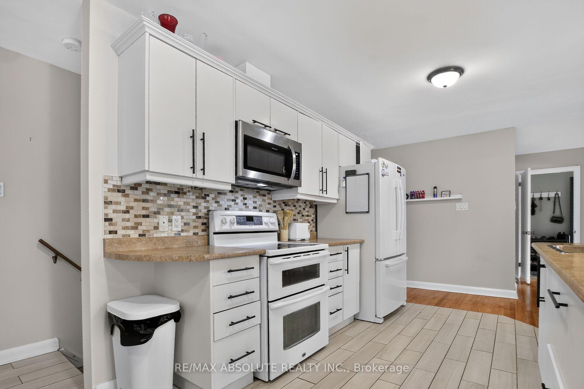 Photo 16 of 511 Penhill Avenue, Ottawa, Riverview Park — HOMEH