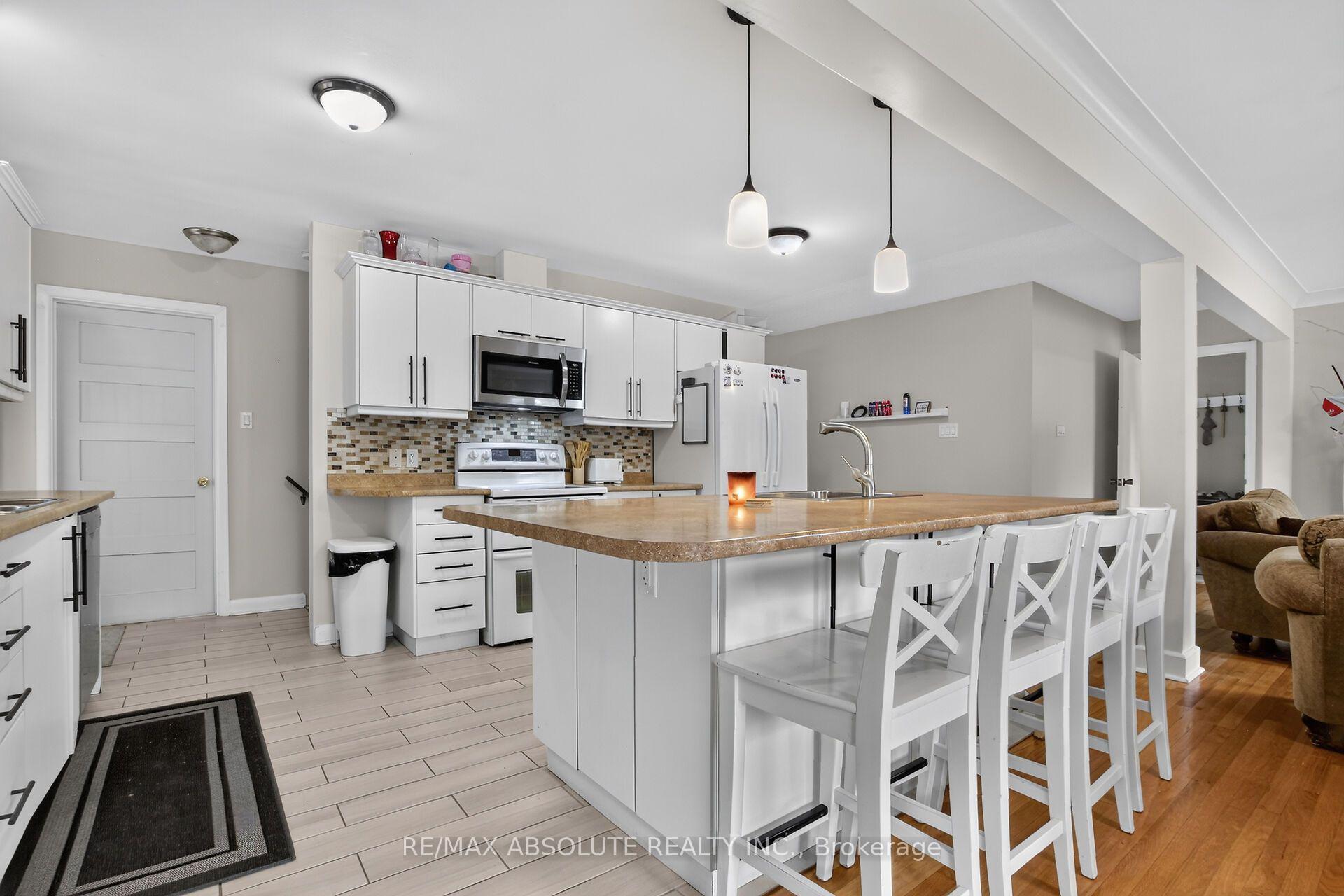 Photo 17 of 511 Penhill Avenue, Ottawa, Riverview Park — HOMEH