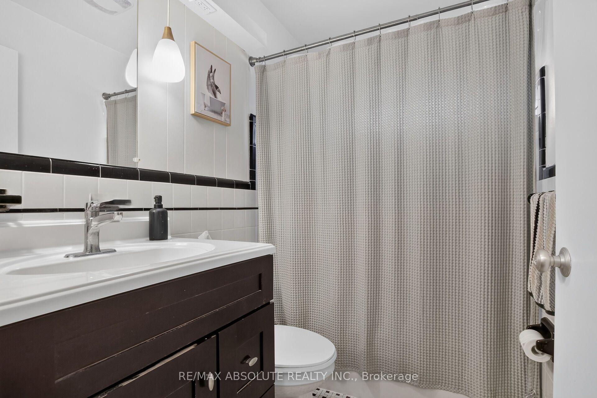 Photo 21 of 511 Penhill Avenue, Ottawa, Riverview Park — HOMEH