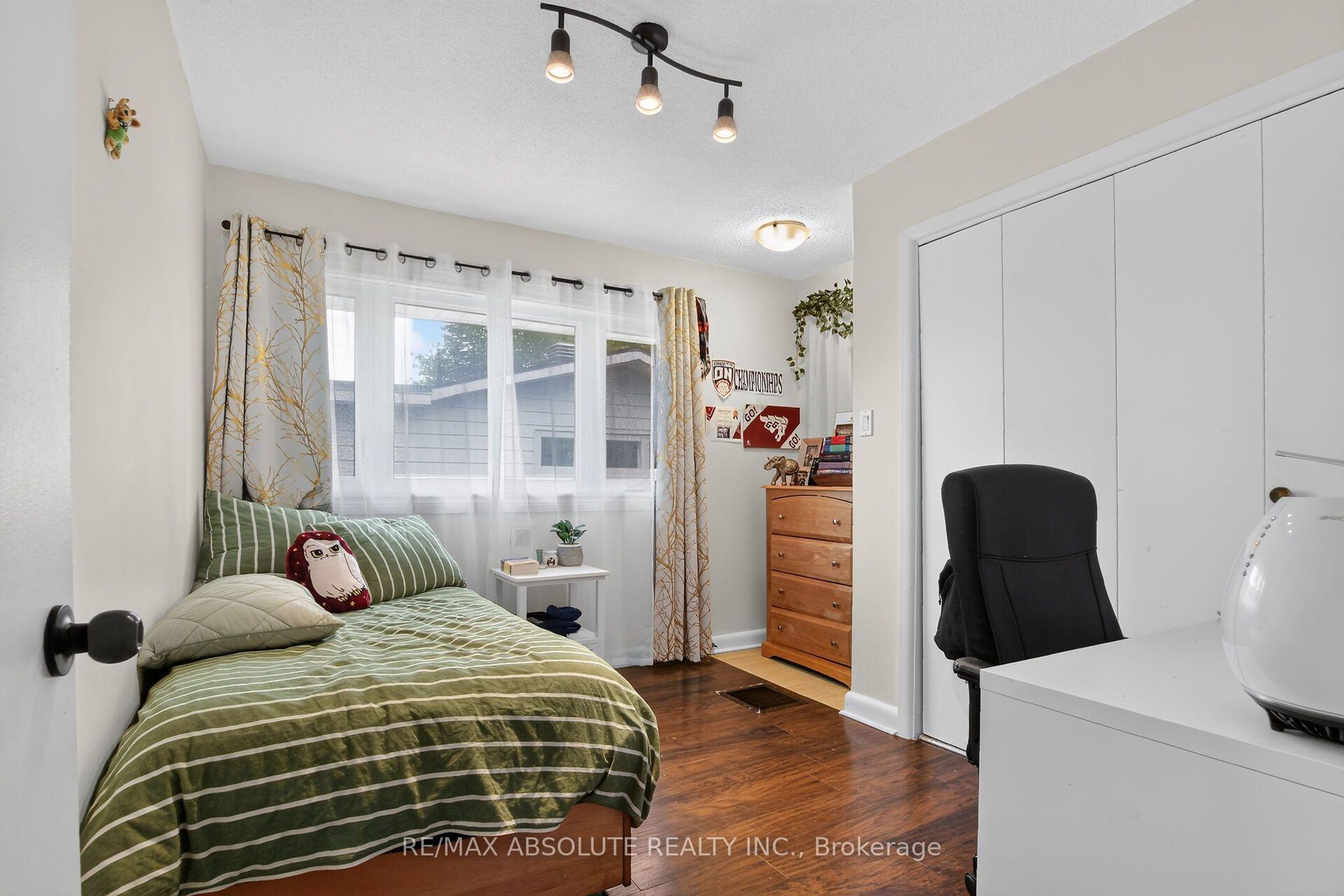 Photo 26 of 511 Penhill Avenue, Ottawa, Riverview Park — HOMEH