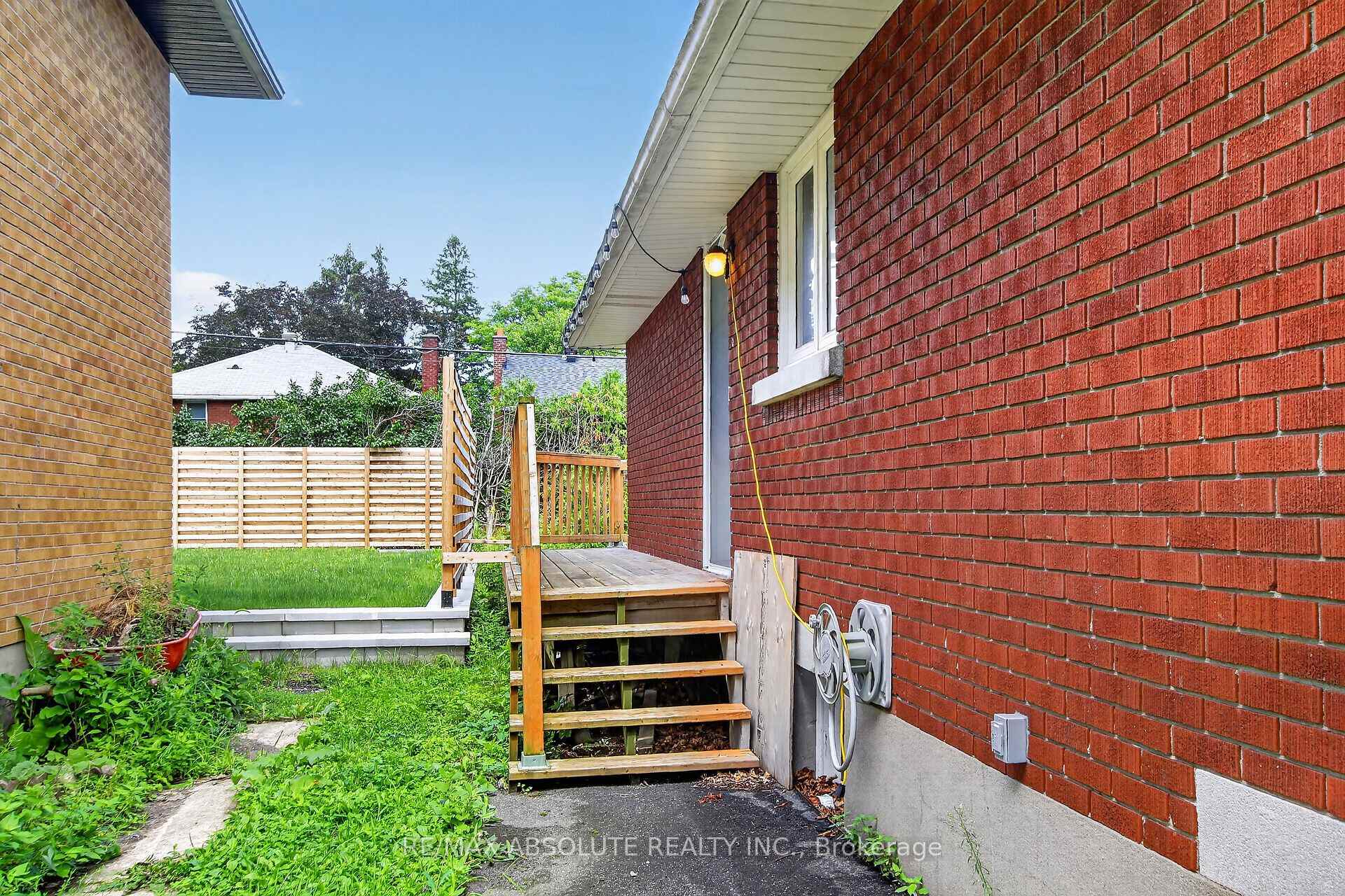 Photo 44 of 511 Penhill Avenue, Ottawa, Riverview Park — HOMEH
