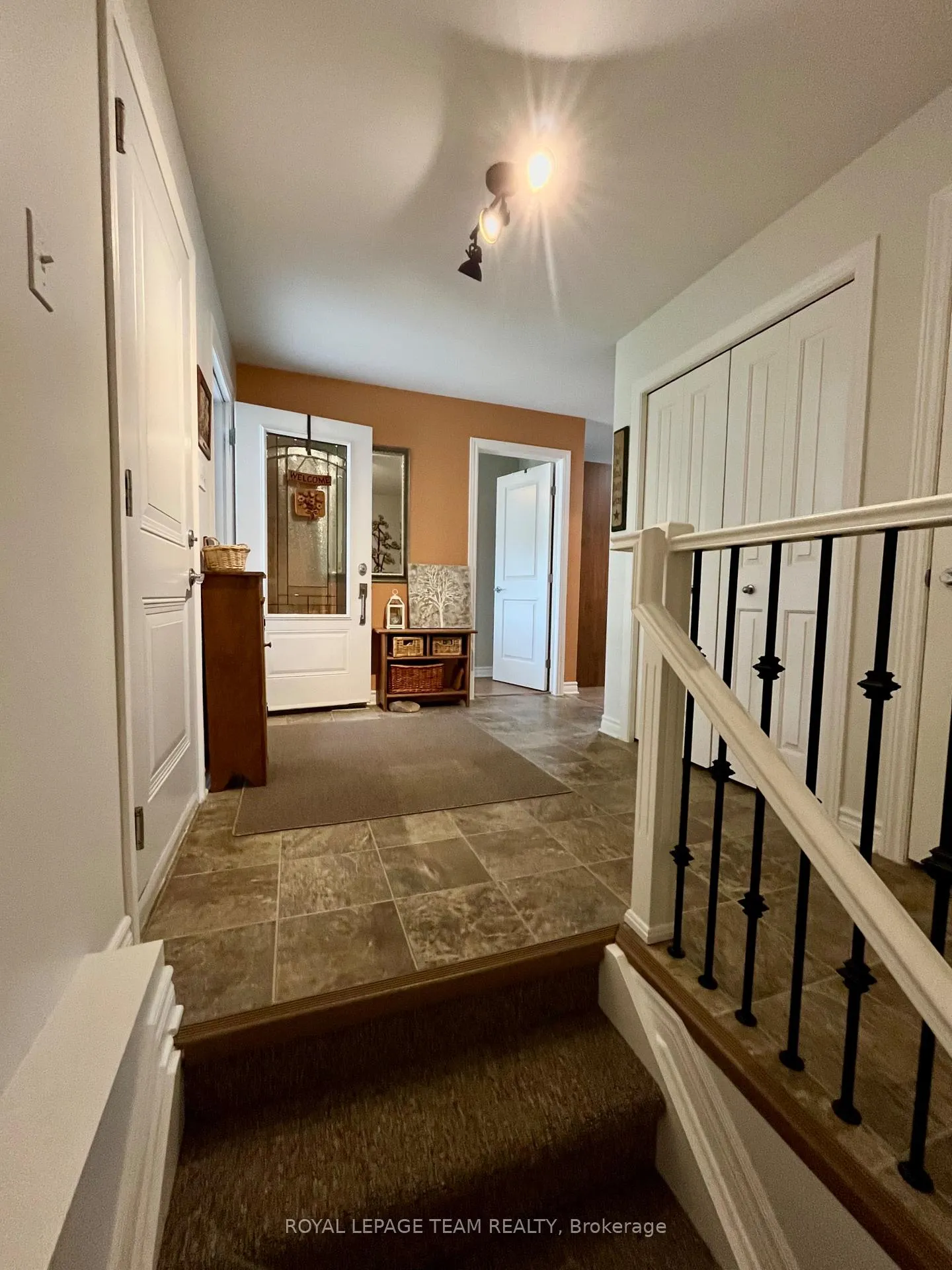 Photo 5 of 14 Otteridge Avenue, Renfrew, Renfrew — HOMEH