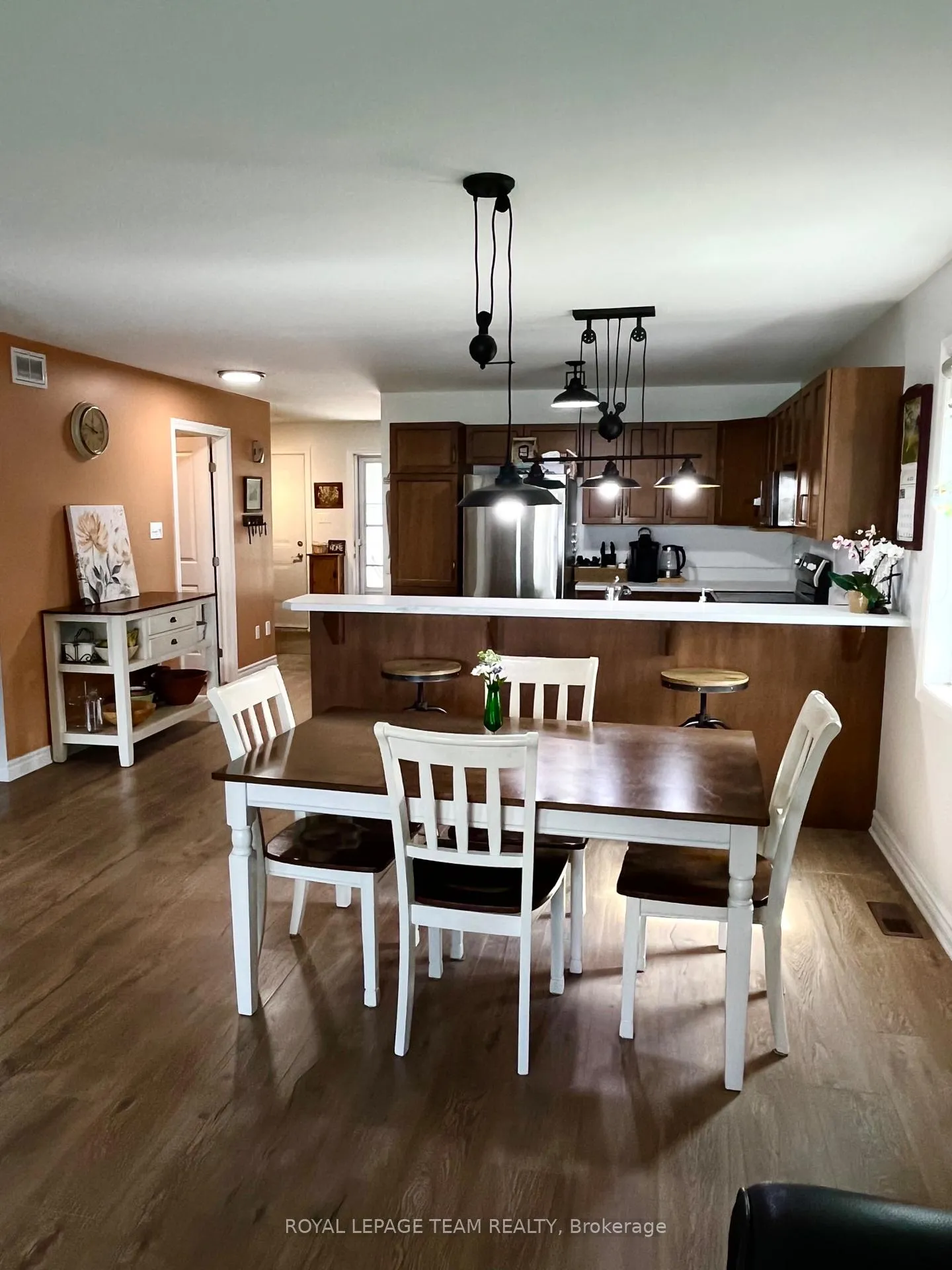 Photo 13 of 14 Otteridge Avenue, Renfrew, Renfrew — HOMEH