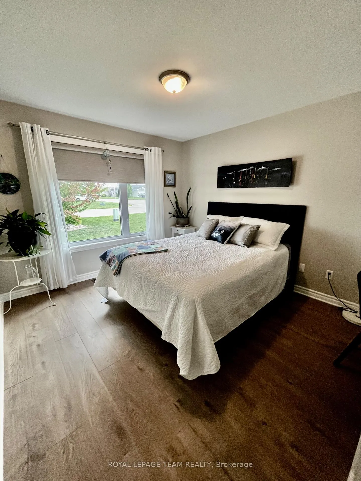 Photo 26 of 14 Otteridge Avenue, Renfrew, Renfrew — HOMEH