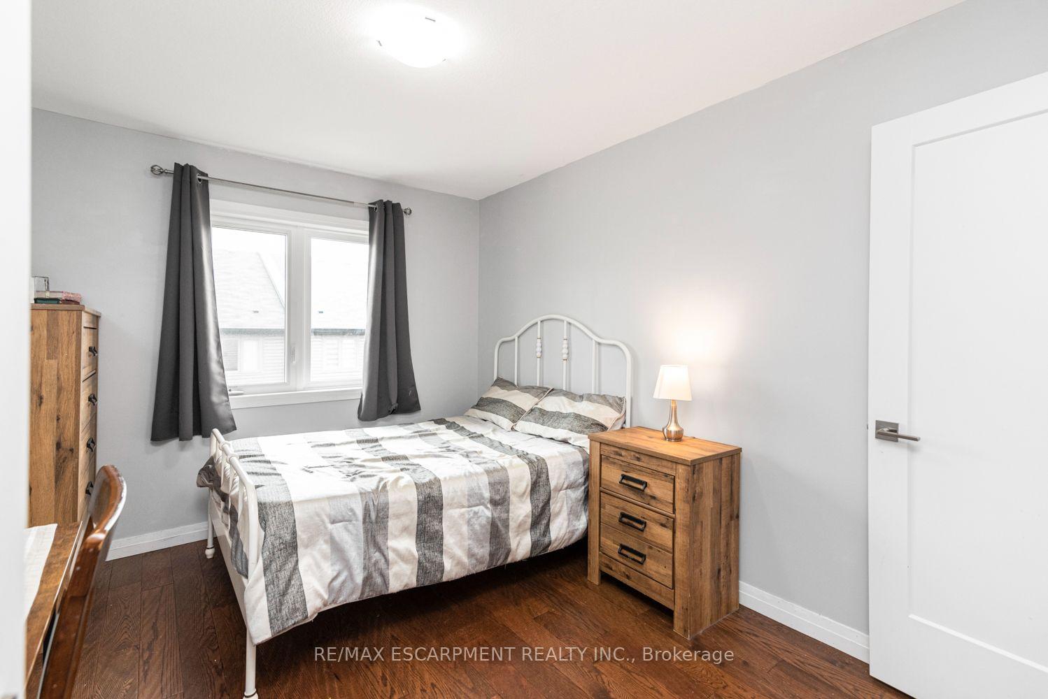 Photo 22 of 55 Greenwich Avenue, Hamilton, Stoney Creek Mountain — HOMEH