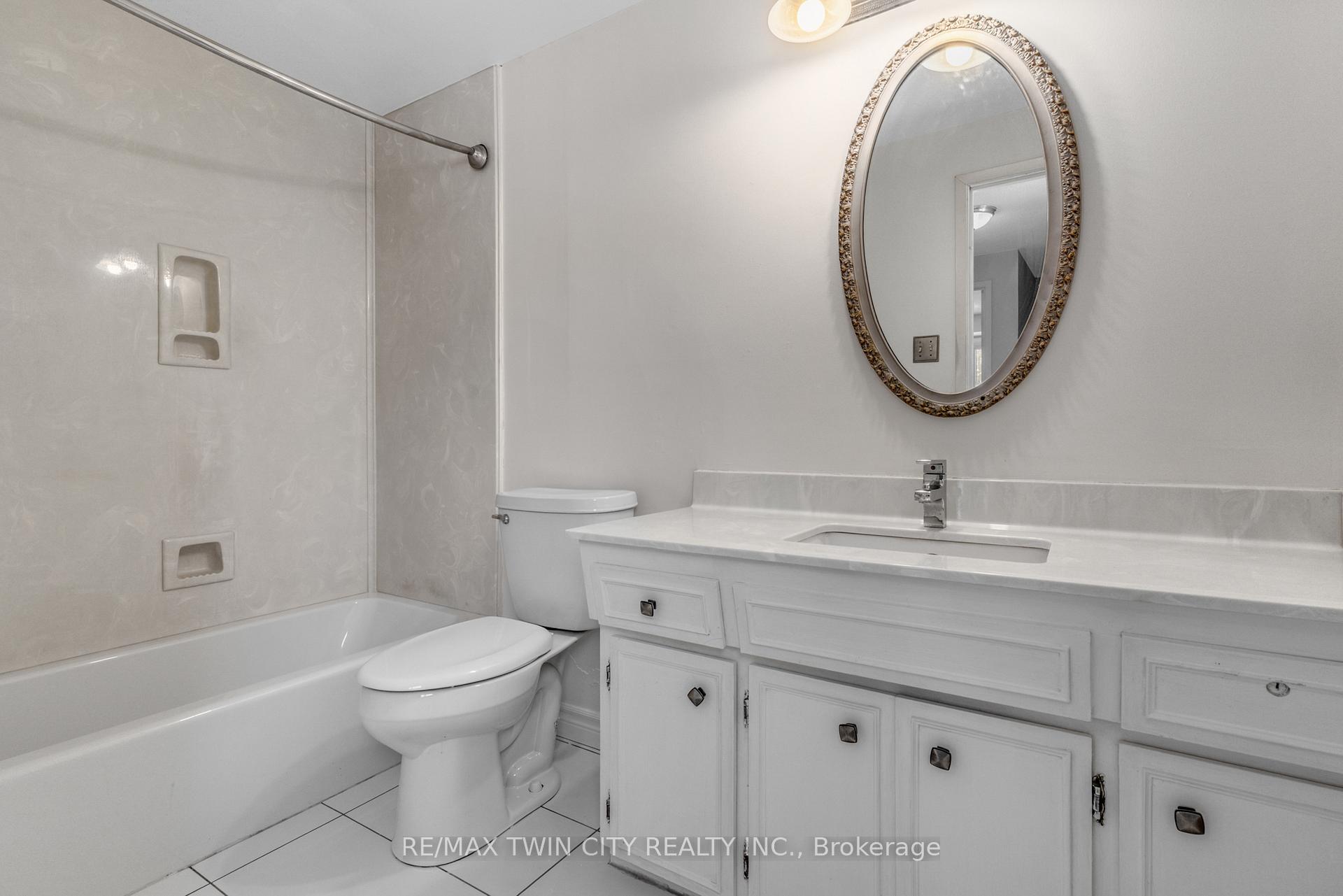 Photo 25 of 111 Manor Drive, Kitchener, Centreville Chicopee — HOMEH