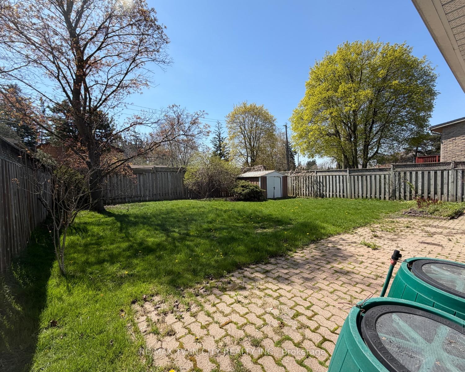 Photo 41 of 111 Manor Drive, Kitchener, Centreville Chicopee — HOMEH