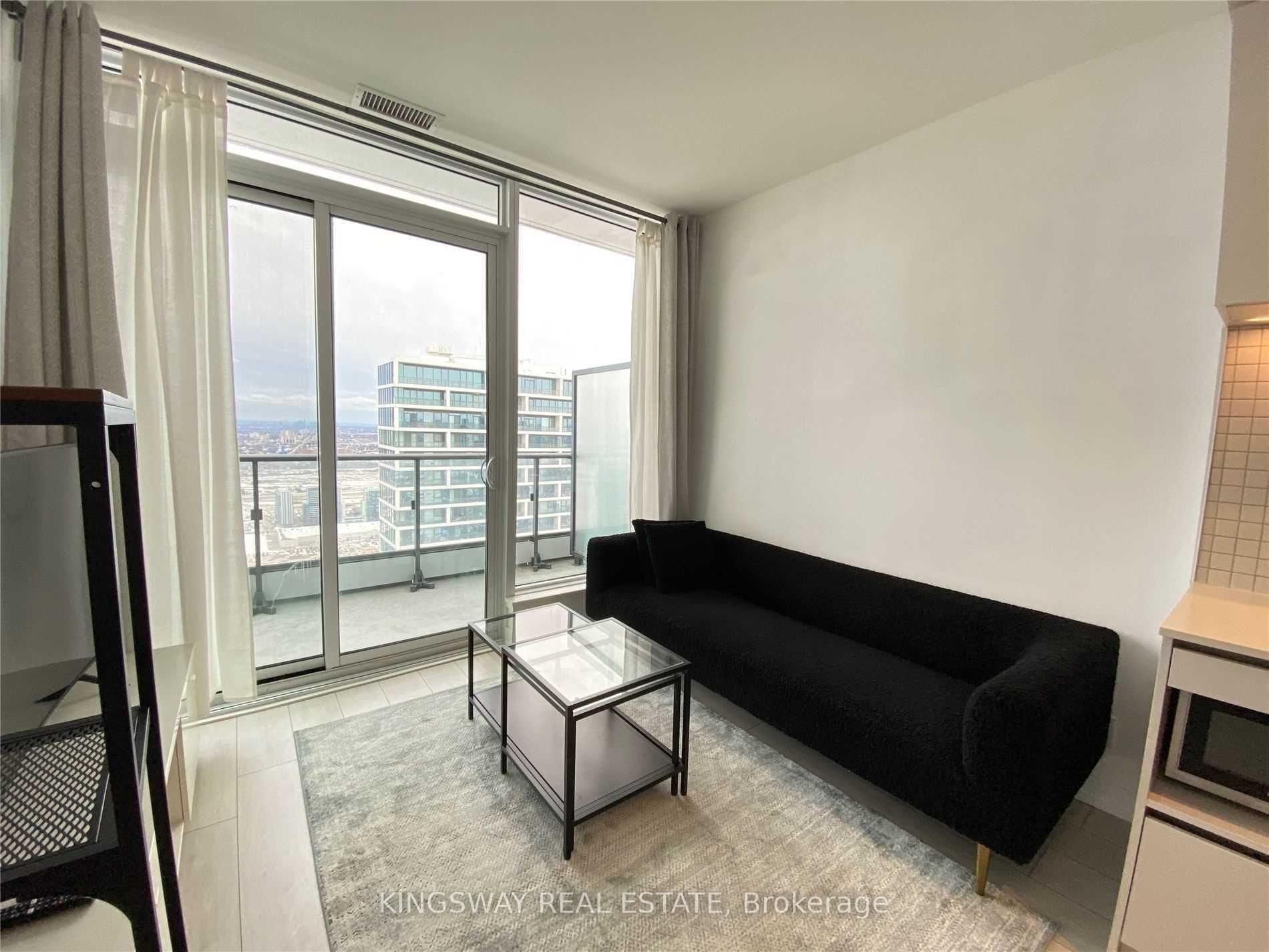 Photo 9 of Unit PH05, 898 Portage Parkway, Vaughan, Vaughan Corporate Centre — HOMEH