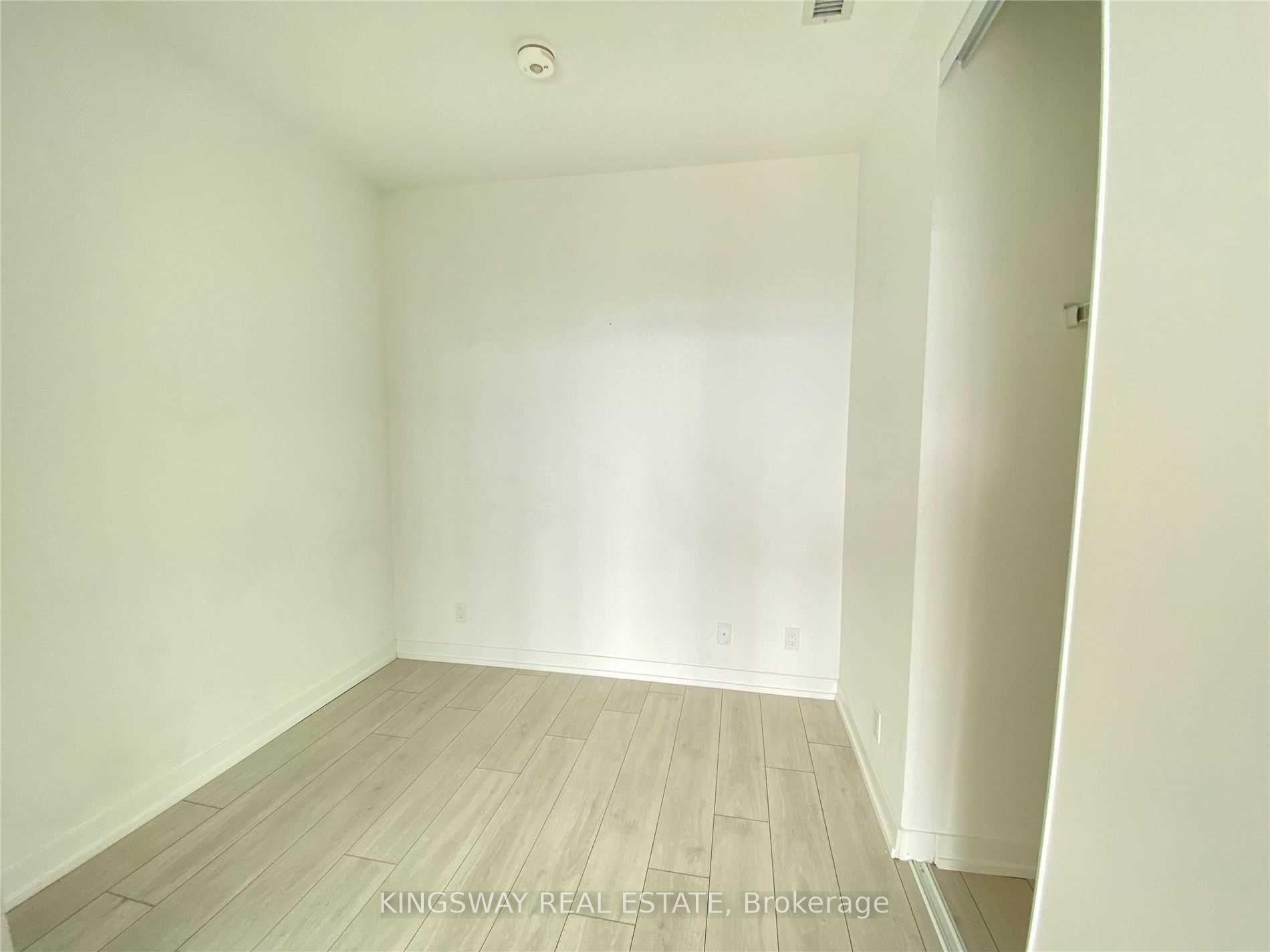Photo 16 of Unit PH05, 898 Portage Parkway, Vaughan, Vaughan Corporate Centre — HOMEH