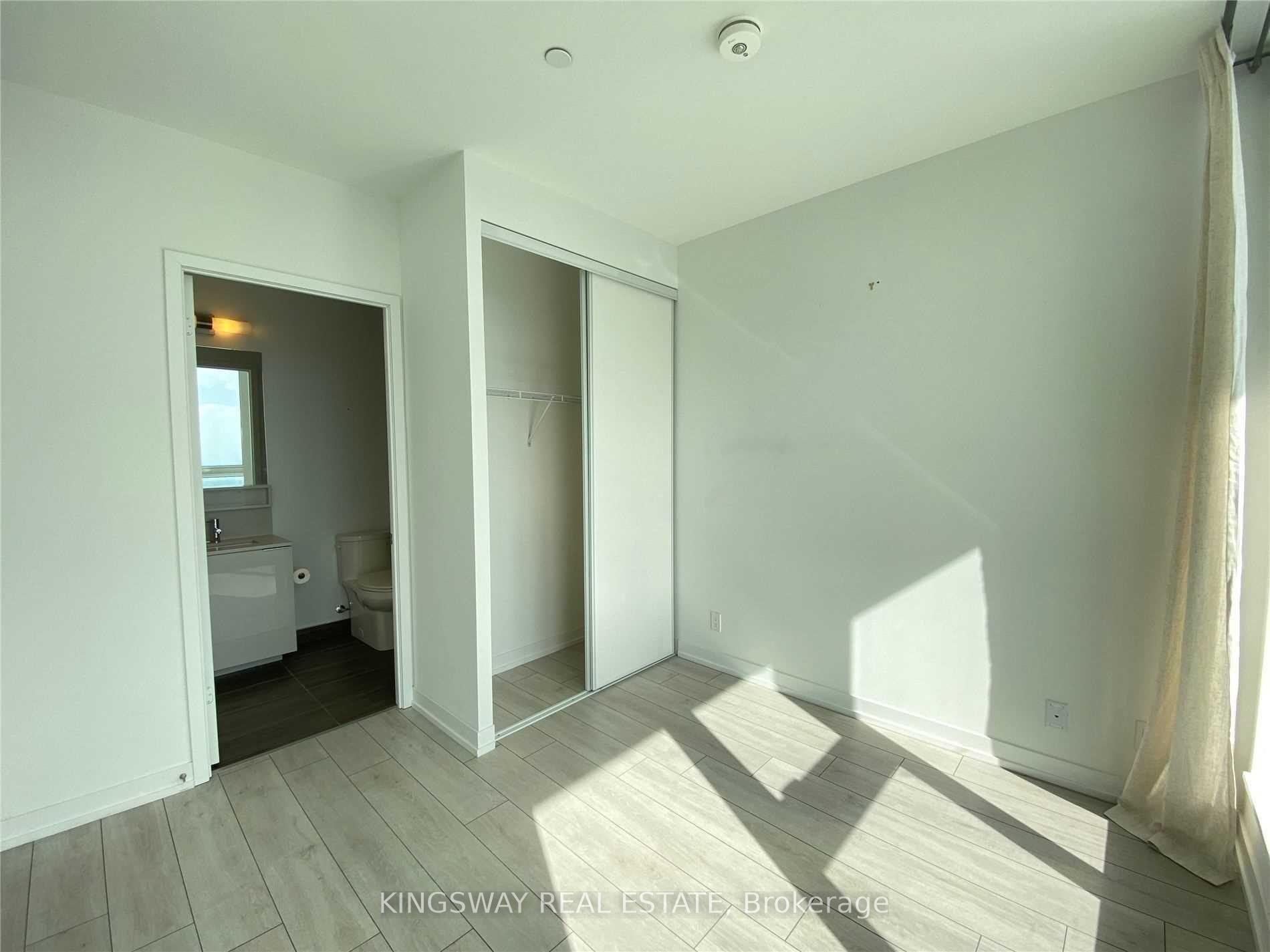 Photo 24 of Unit PH05, 898 Portage Parkway, Vaughan, Vaughan Corporate Centre — HOMEH