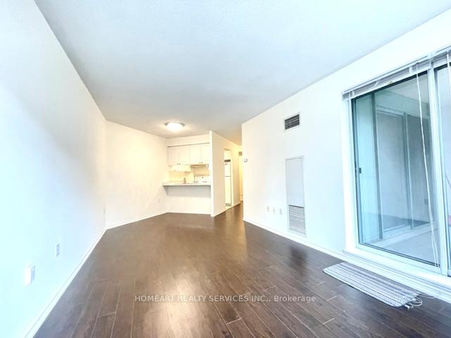 Photo 7 of Unit 805, 889 Bay Street, Toronto, Bay Street Corridor — HOMEH