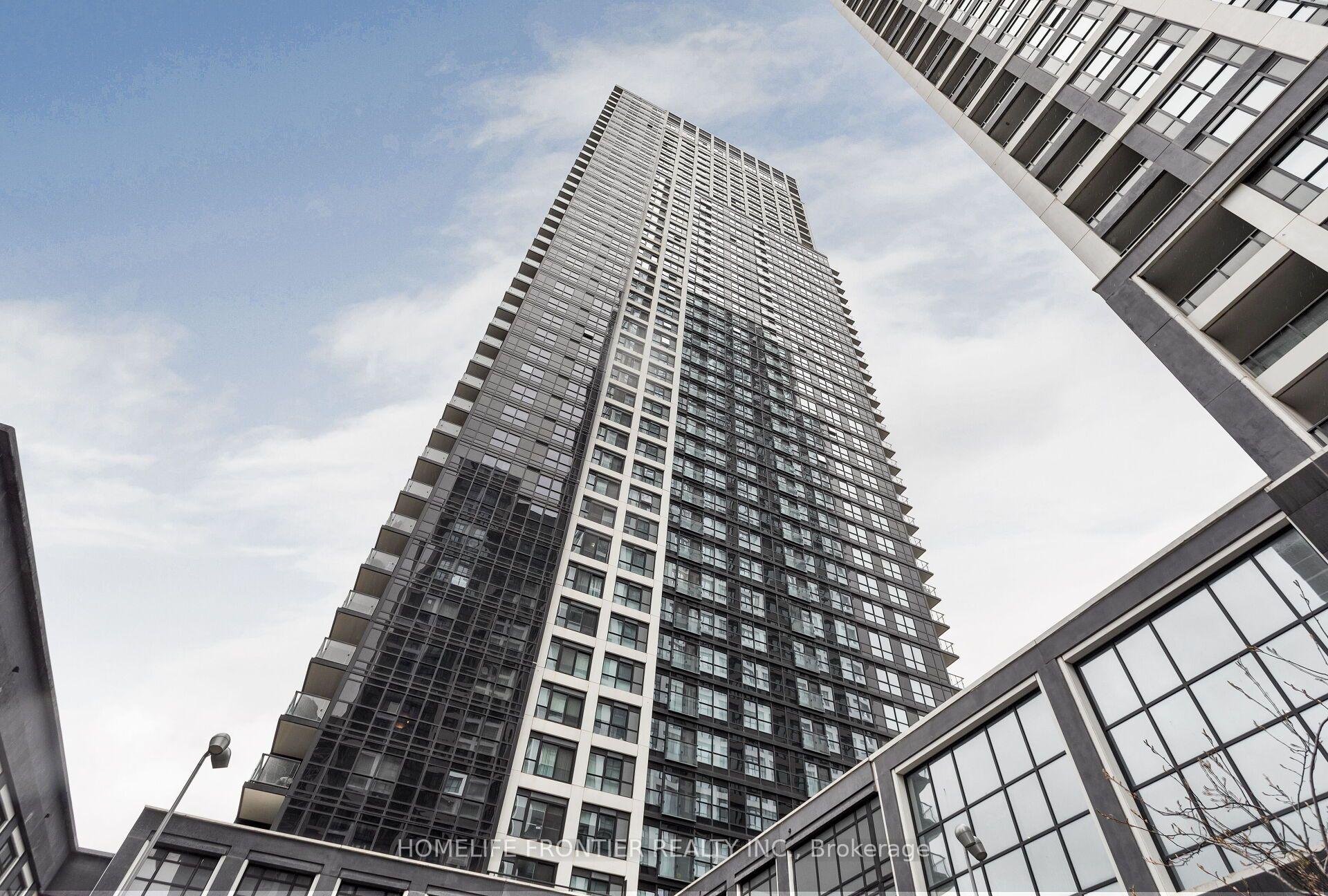 Front of Unit 1527, 5 Mabelle Avenue