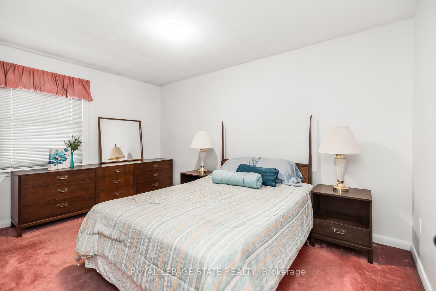 Photo 21 of 124 Broker Drive, Hamilton, Huntington — HOMEH
