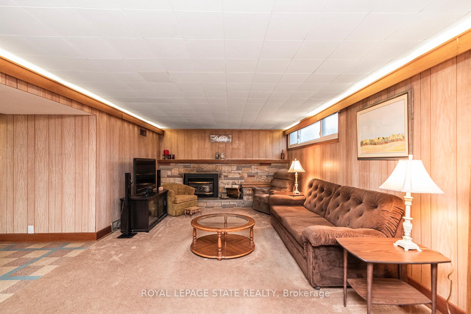 Photo 29 of 124 Broker Drive, Hamilton, Huntington — HOMEH