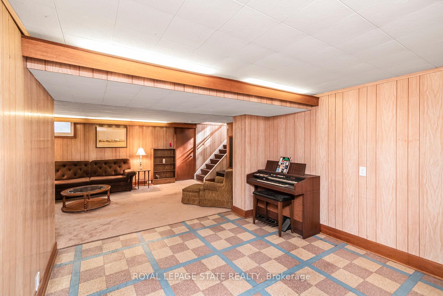 Photo 31 of 124 Broker Drive, Hamilton, Huntington — HOMEH