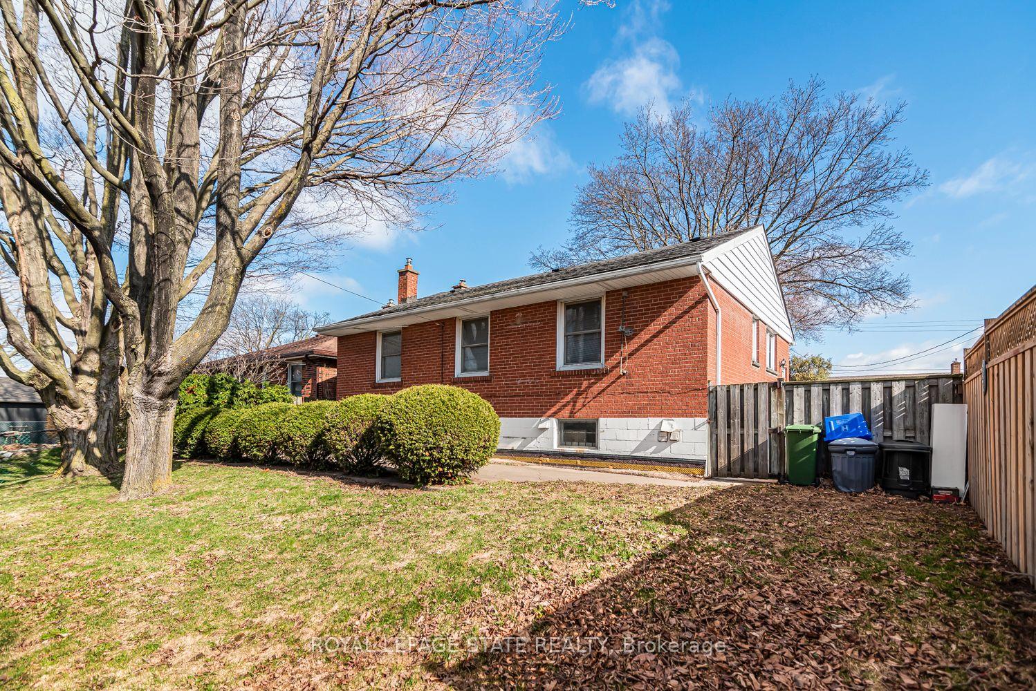 Photo 36 of 124 Broker Drive, Hamilton, Huntington — HOMEH