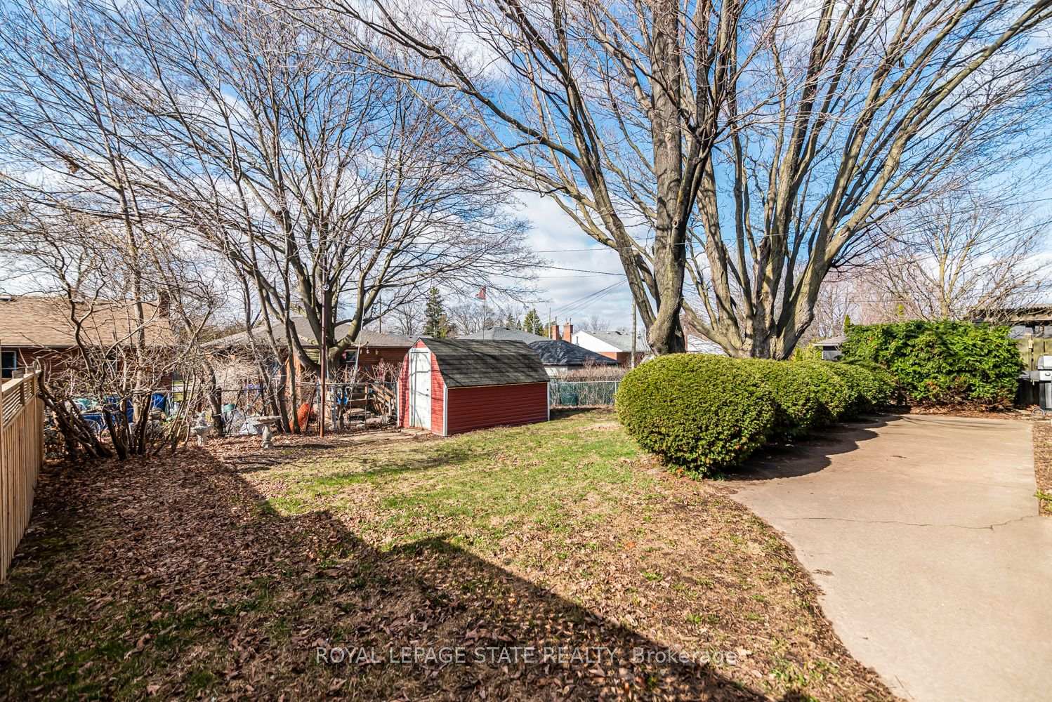 Photo 40 of 124 Broker Drive, Hamilton, Huntington — HOMEH