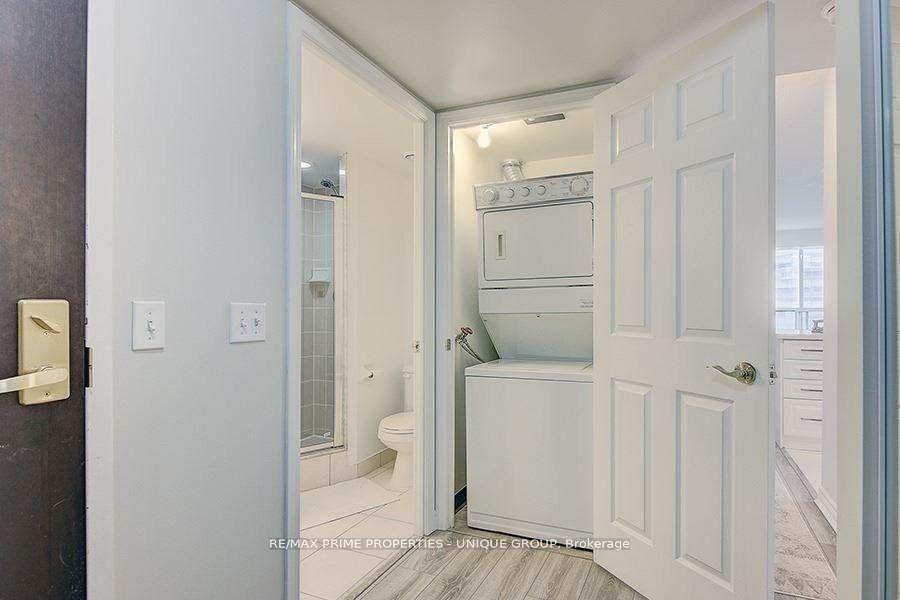 Photo 16 of Unit 1906, 30 Grand Trunk Crescent, Toronto, Waterfront Communities — HOMEH