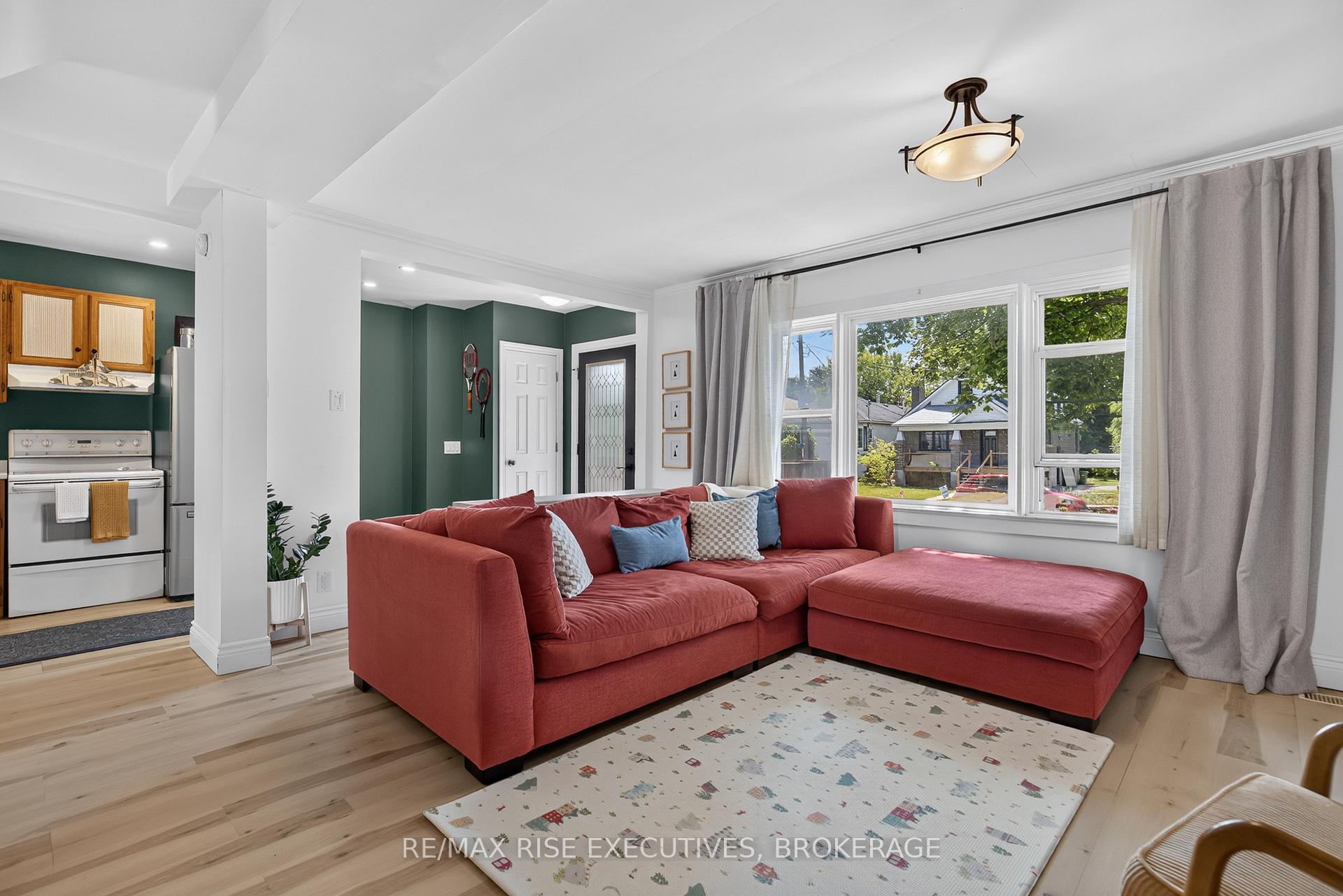 Photo 20 of 807 Brock Street, Kingston, Central City East — HOMEH