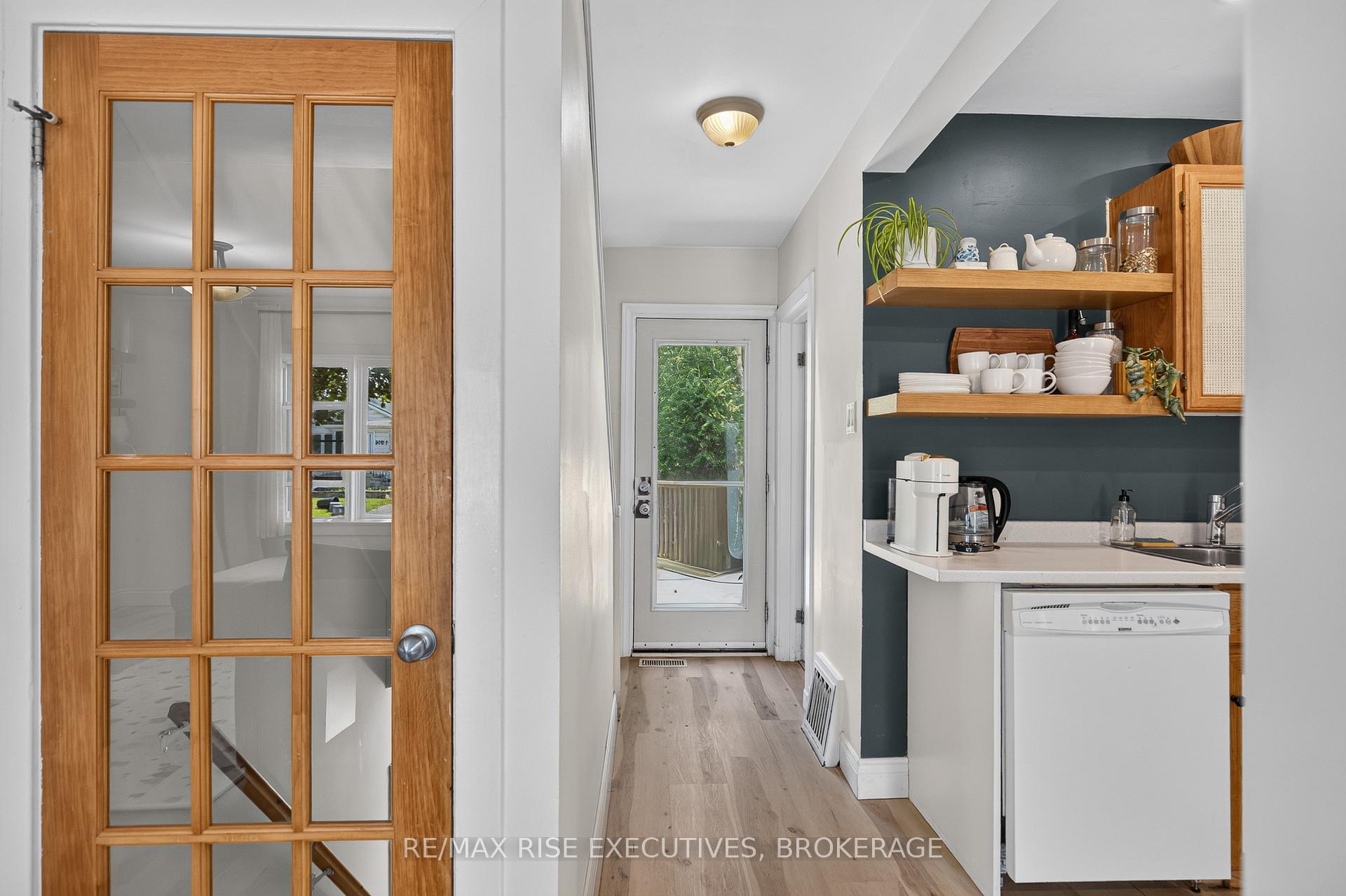 Photo 28 of 807 Brock Street, Kingston, Central City East — HOMEH
