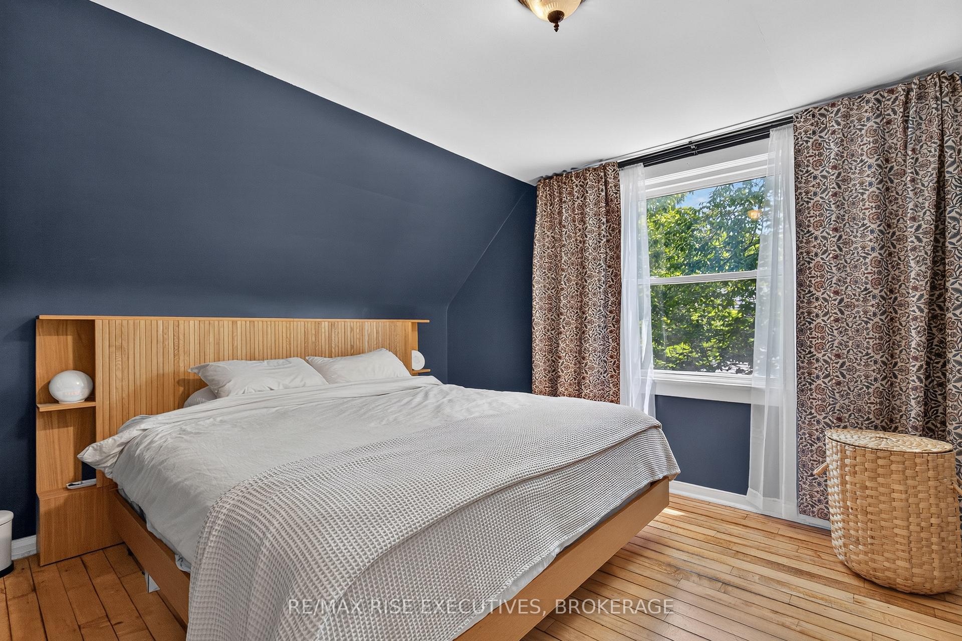 Photo 31 of 807 Brock Street, Kingston, Central City East — HOMEH