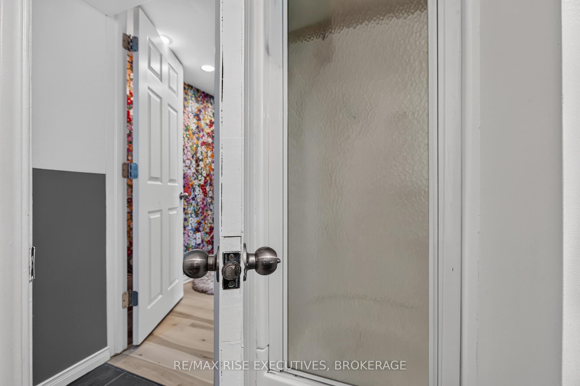 Photo 38 of 807 Brock Street, Kingston, Central City East — HOMEH