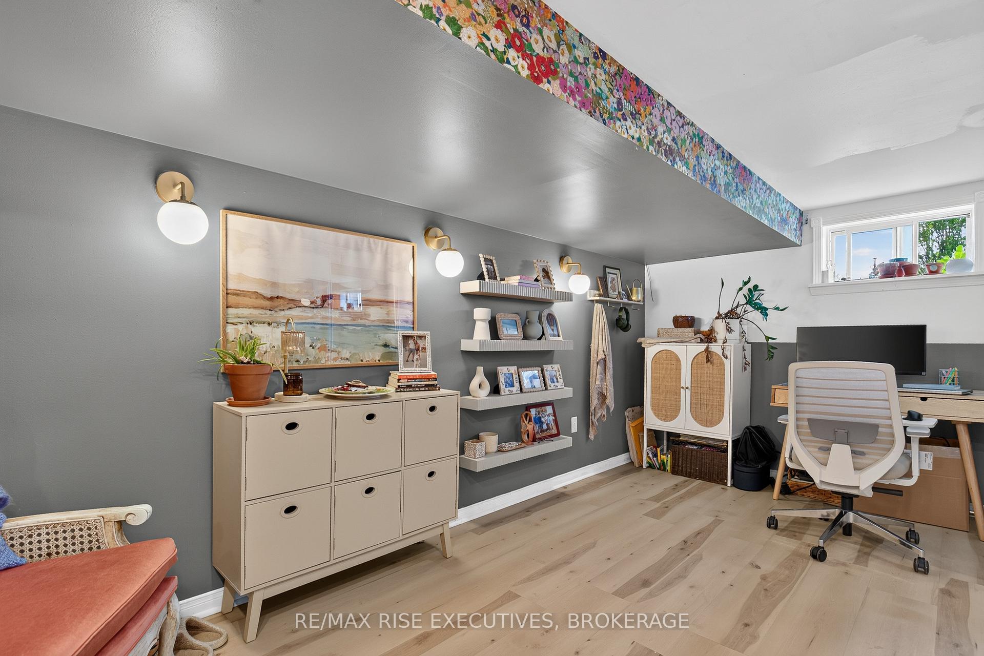 Photo 40 of 807 Brock Street, Kingston, Central City East — HOMEH