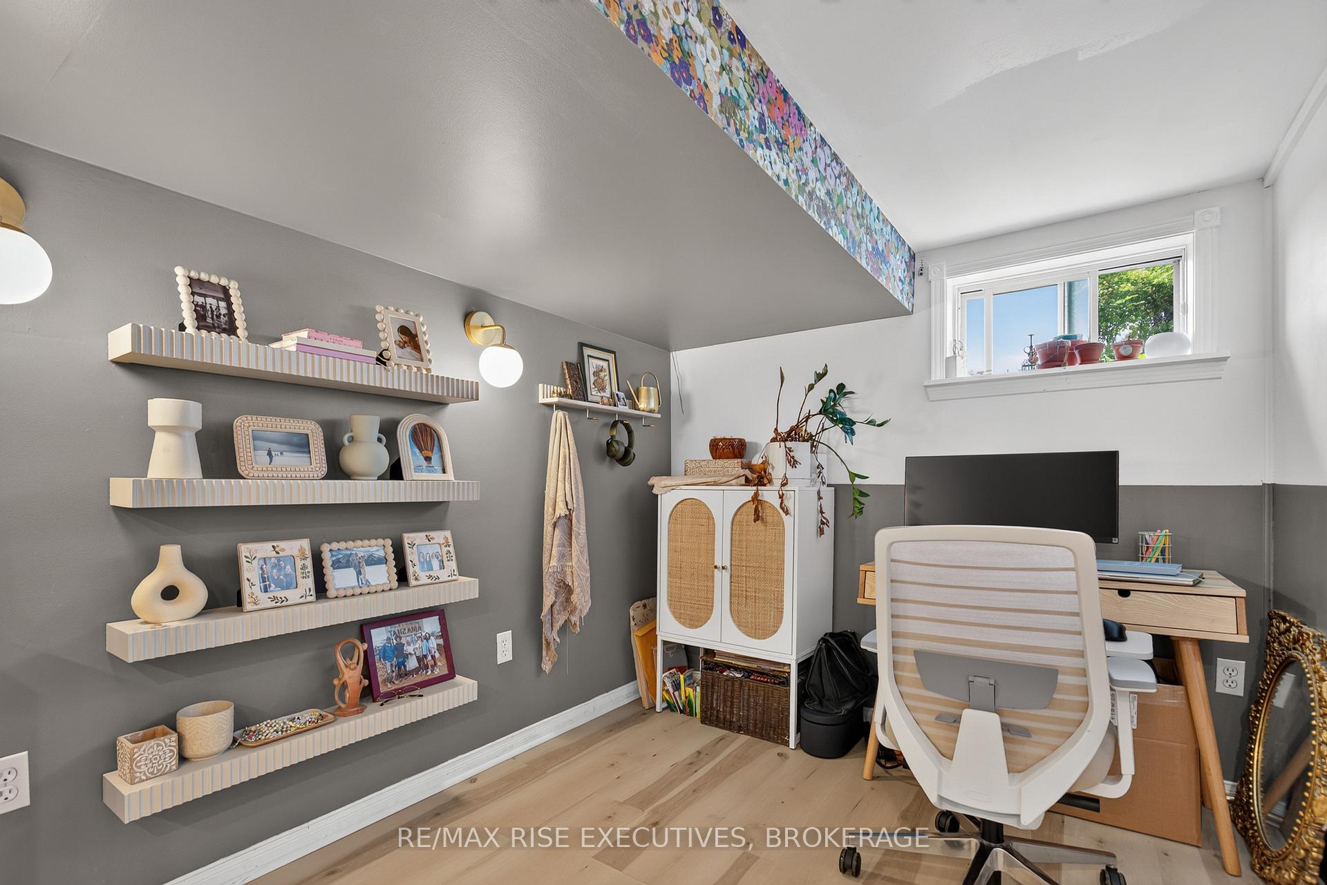 Photo 41 of 807 Brock Street, Kingston, Central City East — HOMEH