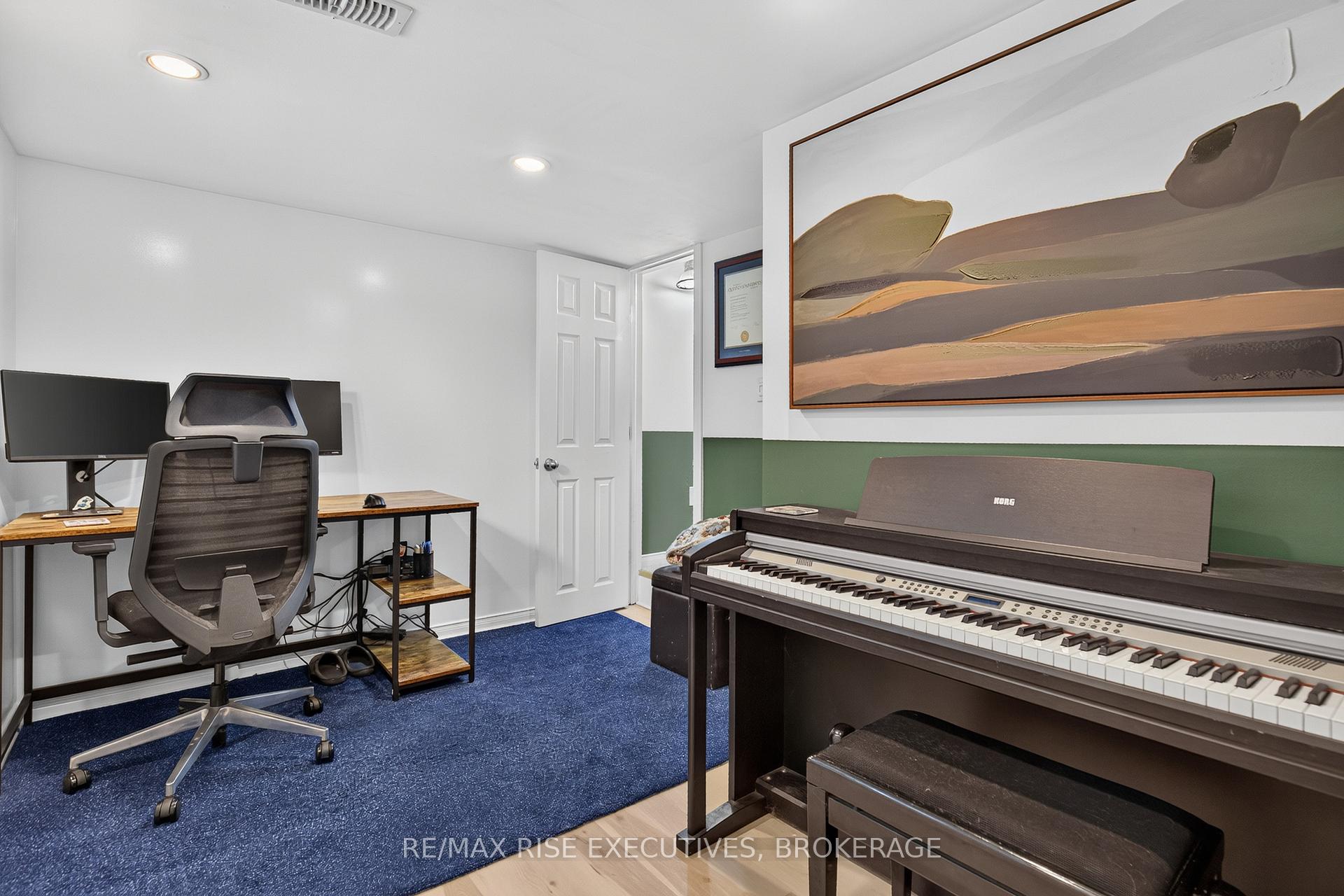 Photo 44 of 807 Brock Street, Kingston, Central City East — HOMEH