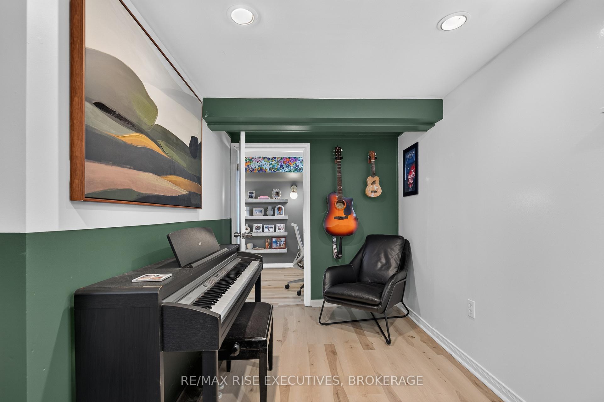 Photo 45 of 807 Brock Street, Kingston, Central City East — HOMEH