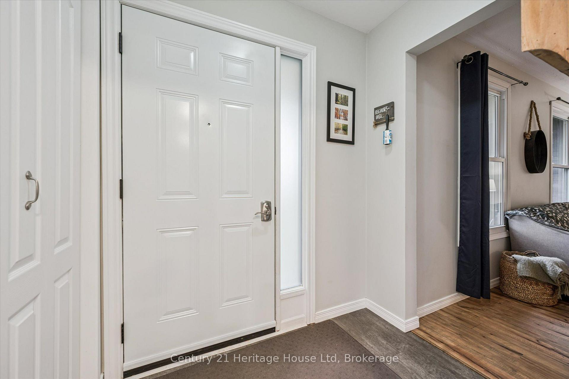 Photo 6 of 653 Perry Street, Centre Wellington, Fergus — HOMEH