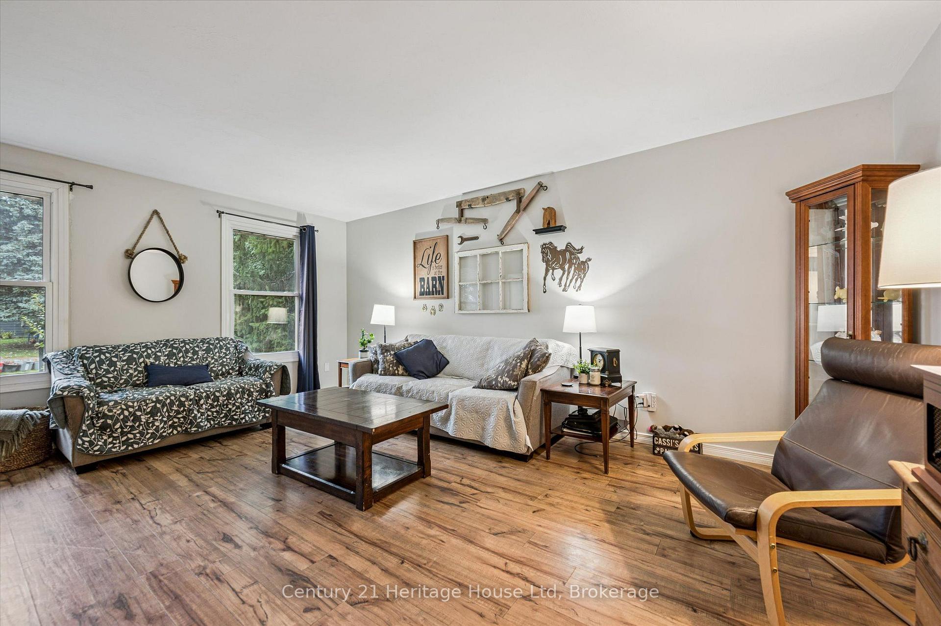 Photo 8 of 653 Perry Street, Centre Wellington, Fergus — HOMEH