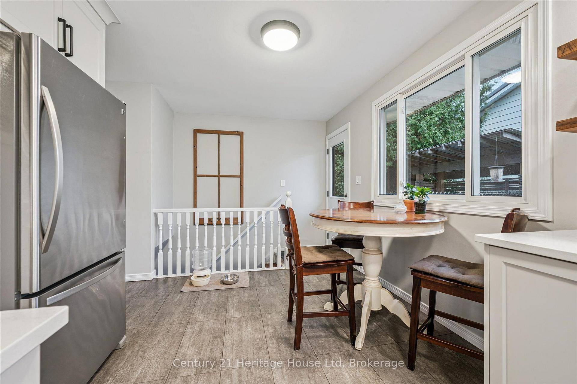 Photo 18 of 653 Perry Street, Centre Wellington, Fergus — HOMEH