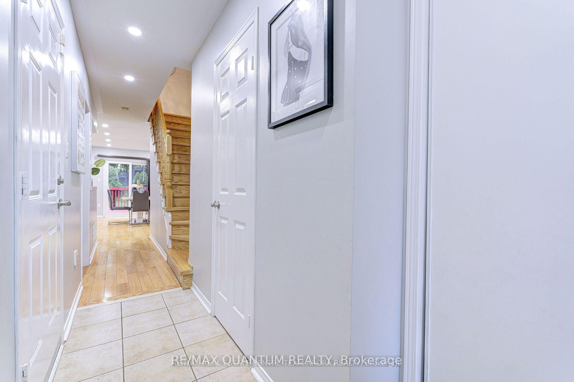 Photo 5 of 7204 Frontier Ridge, Mississauga, Meadowvale Village — HOMEH