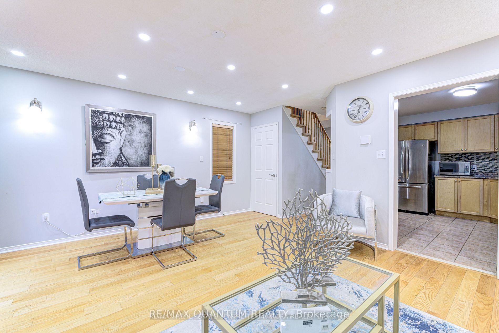 Photo 12 of 7204 Frontier Ridge, Mississauga, Meadowvale Village — HOMEH