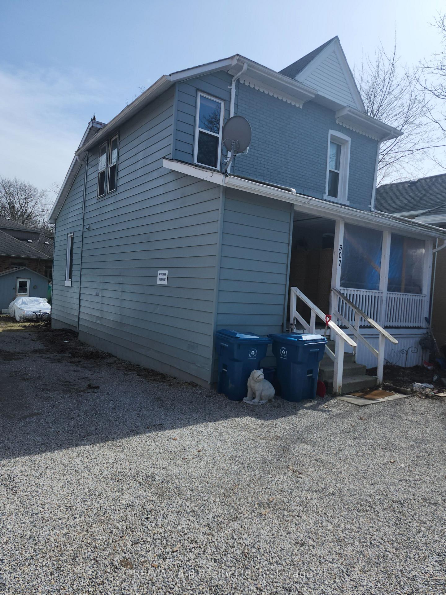 Photo of 307 Erie Street