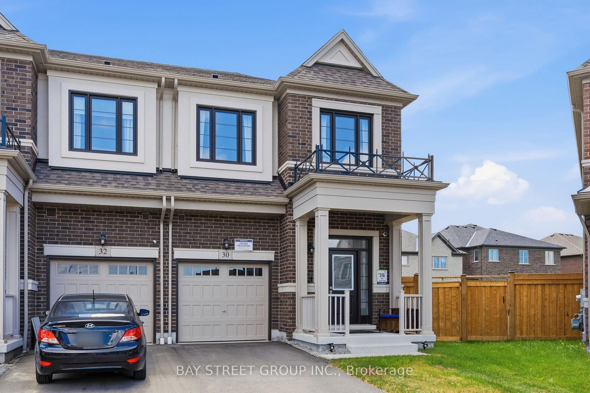 Photo 2 of 30 Velvet Drive, Whitby, Rural Whitby — HOMEH