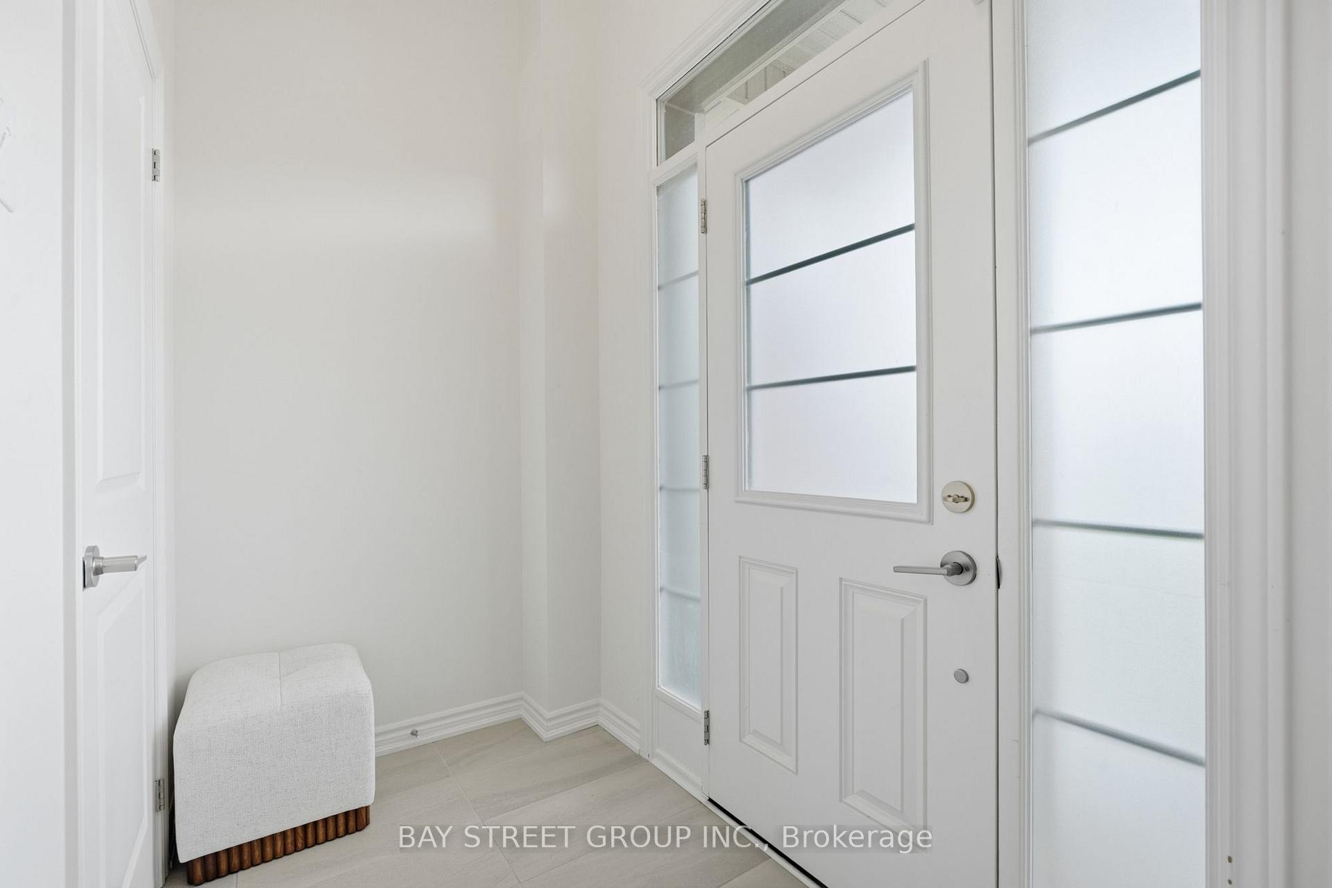 Photo 5 of 30 Velvet Drive, Whitby, Rural Whitby — HOMEH