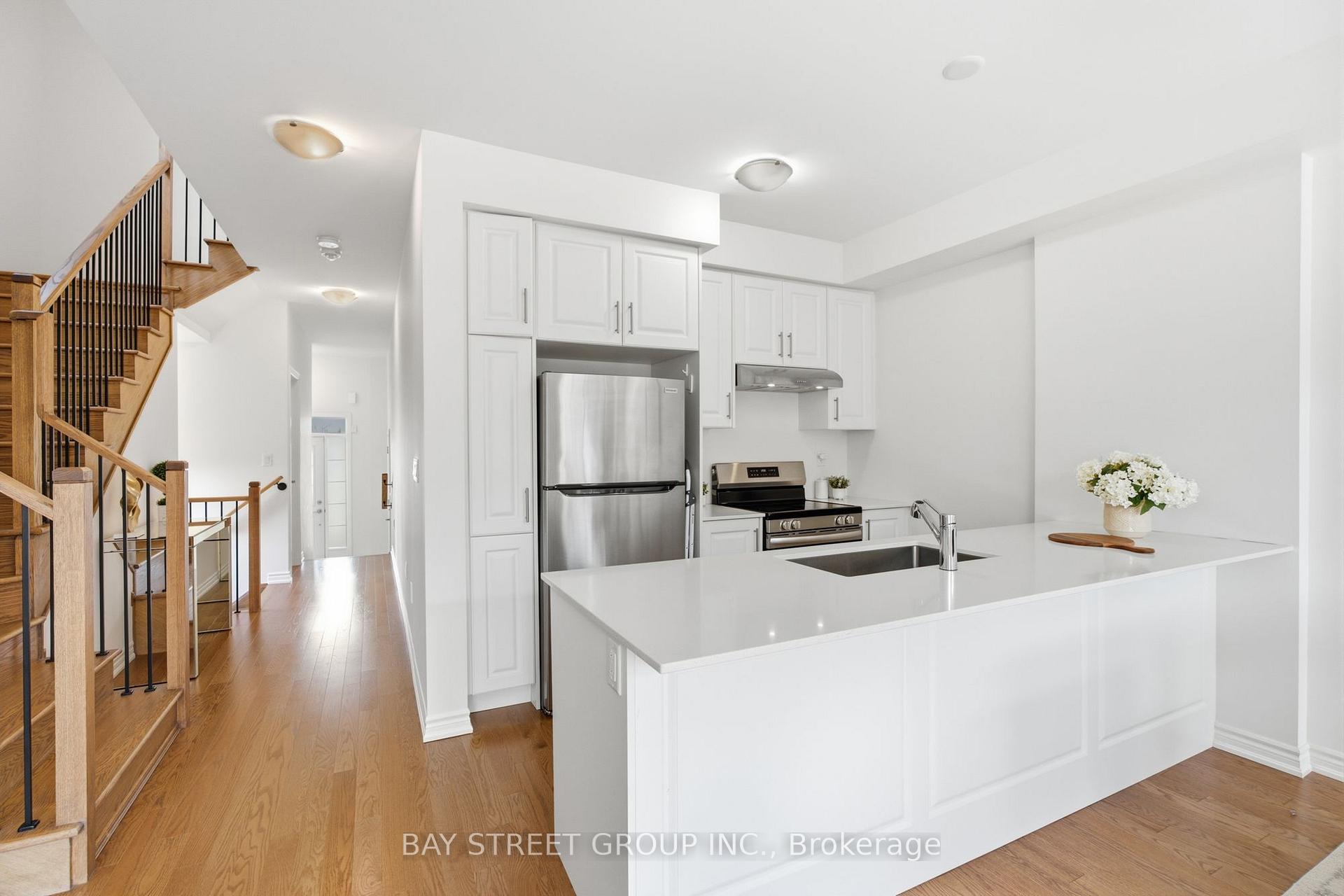 Photo 12 of 30 Velvet Drive, Whitby, Rural Whitby — HOMEH