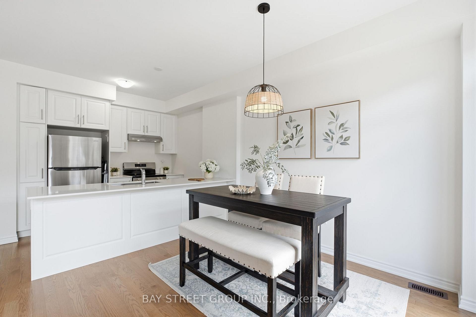 Photo 16 of 30 Velvet Drive, Whitby, Rural Whitby — HOMEH