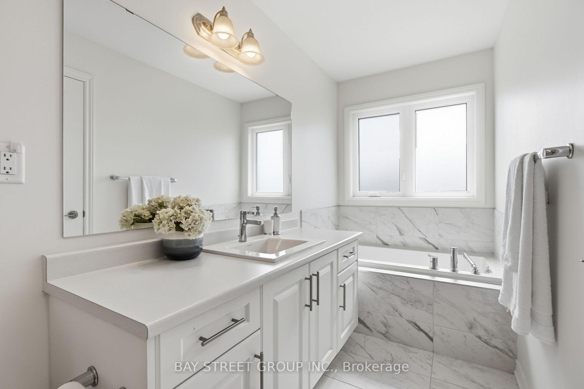 Photo 23 of 30 Velvet Drive, Whitby, Rural Whitby — HOMEH